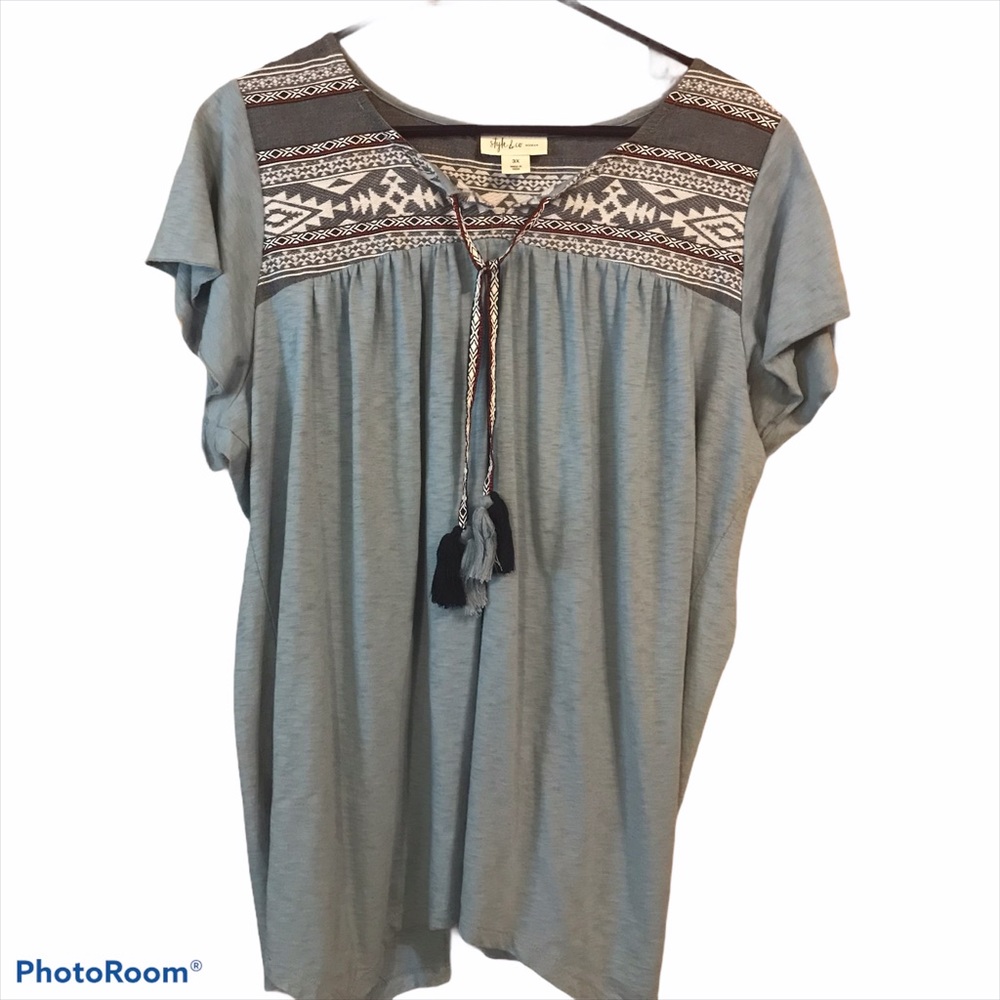 Style & Co tribal sharkbite blue Blouse
